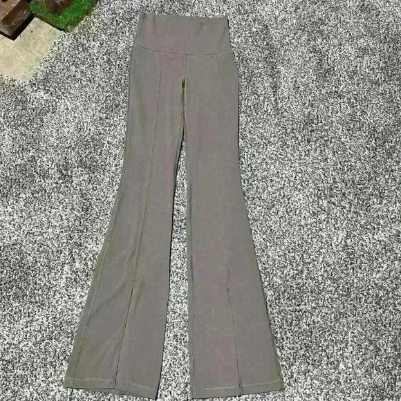 Aritzia TnAction TnaBUTTER Atmosphere Split Hi-Rise Legging Size 2xs - Note - Picture 1 of 10